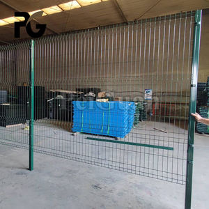 Panel <span class=keywords><strong>de</strong></span> Malla <span class=keywords><strong>de</strong></span> Alambre Curvada en 3D Galvanizada por Inmersión en Caliente, Diseño Curvado para Privacidad y Seguridad en Jardines Exteriores, Marco Metálico para Casas - Product Image 3