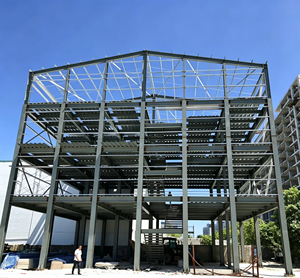 Fabricante con Experiencia en Exportación de Estructuras de Acero Prefabricadas, Talleres, Almacenes y Edificios Industriales de Acero - Product Image 1