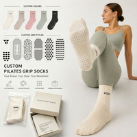 Chaussettes de yoga et de pilates personnalisées pour femmes, antidérapantes, en coton/bambou, avec broderie de lettres sur le bord, emballage personnalisé, vente en gros