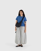 Maßgefertigte Modische Umweltfreundliche Wasserdichte Reise-Nylon Unisex Hobo Brusttasche Crossbody Schultertasche Halbmond-Form Leichtgewicht