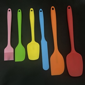 Espátula de silicona, brocha para aceite, juego de utensilios para barbacoa y repostería, espátula para crema de tartas, raspador, juego de herramientas de repostería de plástico moldeado por soplado - Product Image 3