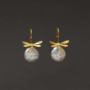 Pendientes de Perlas Pequeños de Estilo Retro Literario Francés para Mujer, Aspecto Original, Plata de Ley, Libélula, Estilo Barroco - Product Image 5