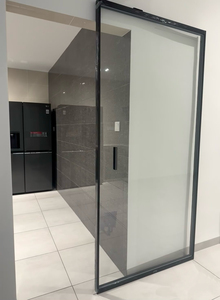 <span class=keywords><strong>Porte</strong></span> <span class=keywords><strong>coulissante</strong></span> <span class=keywords><strong>suspendue</strong></span> moderne et minimaliste <span class=keywords><strong>en</strong></span> alliage d'aluminium avec rail dissimulé et isolation acoustique pour salon - Product Image 4