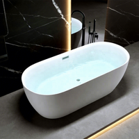 Baignoire en acrylique de trempage autoportante blanche en porcelaine de forme ovale de haute qualité