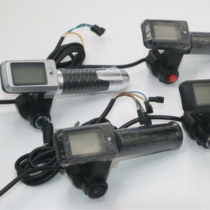 Ensemble de commande d'accélérateur de <span class=keywords><strong>scooter</strong></span> électrique avec écran LCD, ABS, couleur noire, six/huit broches (compatible universellement avec les vélos électriques, les motos, les scooters) - Product Image 4