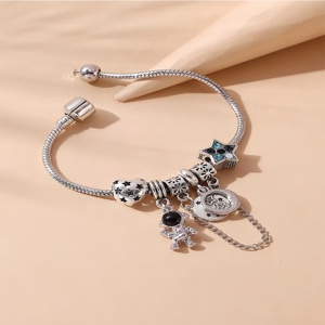 Pulsera de Moda para Mujer, Chapada en Oro de 18k, Cadena de Acero Inoxidable con Dijes de Aleación, Corazón, Flor, Trébol, Cristal, Estilo Punk, CZ, Regalo de San Valentín - Product Image 1