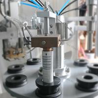Machine de remplissage et de scellage semi-automatique de tubes en plastique de haute qualité pour crème pour les mains, nettoyant, gels d'alcool