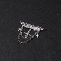 Manteau de costume pour homme personnalisé Broche classique ailes d'ange Broche en croix avec pompon et chaîne Épingle de poitrine Épinglettes