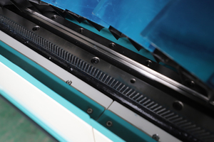 <strong>High</strong> <strong>Speed</strong> CNC Automatic Cloth <strong>Fabric</strong> Textile Garment Footwear Digital Oscillating Knife <strong>Cutting</strong> <strong>Machine</strong> - Product Image 4