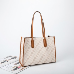 Borsa Tote Unisex Vintage con <span class=keywords><strong>Monogramma</strong></span> in Pelle PVC Morbida Impermeabile Grande Capacità con Manico Superiore e Tracolla Moda per il Pendolarismo - Product Image 3