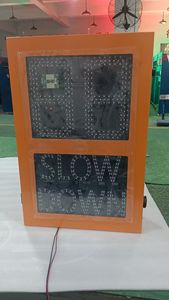 จอแสดงความ<span class=keywords><strong>เร</strong></span>็ว<span class=keywords><strong>เร</strong></span>ดาร์พลังงานแสงอาทิตย์สำหรับเขตโรงเรียน พร้อมจอ LED ความสว่างสูง และบริการ ODM แบบกำหนดเอง - Product Image 3