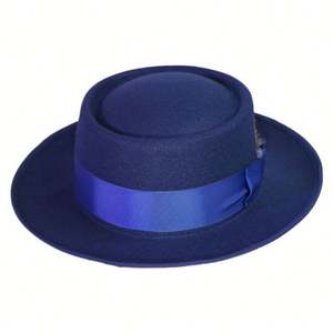 Chapeau Fedora à Bord Court avec Plume, Style Pork Pie Britannique, Tendance, pour Hommes et Femmes, Idéal pour le Jazz – Grande Vente - Product Image 1