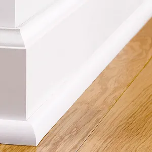 室内家用木质半圆珠造型白色踢脚板6英寸x 8英尺木质踢脚板