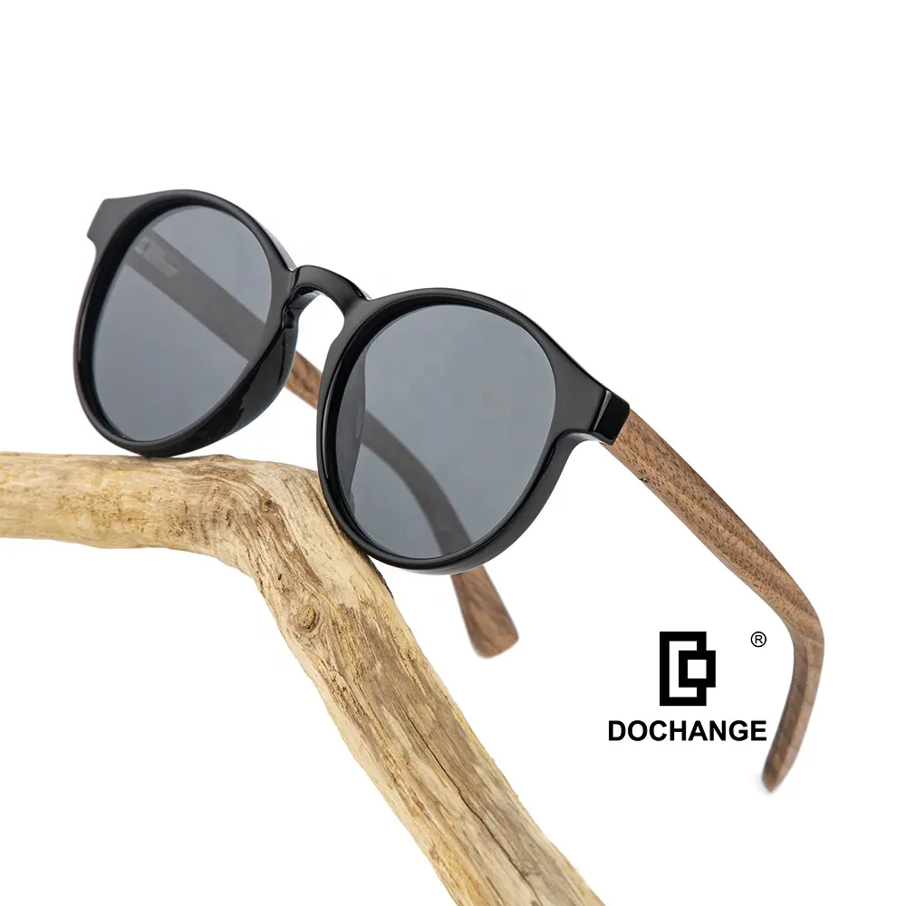 Lunettes de soleil en bois faites à la main logo personnalisé en gros polarisées en plastique bambou bois lunettes de soleil nuances rondes vintage