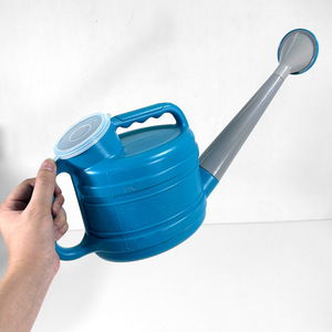 Plastic Watering Can 2.5L Durable Household Gardening Agricultural Use - Product Image 3