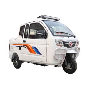 Motocicleta de <span class=keywords><strong>Tres</strong></span> <span class=keywords><strong>Ruedas</strong></span> Motorizada de Dos Pasajeros, de Gasolina, con Carrocería Cerrada, Tipo Vagoneta, 151-200cc, Velocidad 70Km/h, para Uso Limitado - Product Image 4