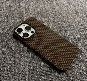 Nueva Funda Magnética de Aramida para <span class=keywords><strong>iPhone</strong></span> 18 Pro Max, Textura de Fibra de Carbono, Ultra Delgada, Protección Semi-Envolvente, Alta Calidad, Venta al Por Mayor - Product Image 3