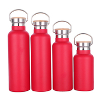 Bouteilles d'eau en acier inoxydable de 750 ml en forme de gourde pour le vélo, la randonnée, le sport et les activités de plein air