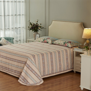 Parure de lit quatre pièces en satin jacquard 100 % coton de style européen, housse de couette chaude pour l'hiver, literie respirante - Product Image 4