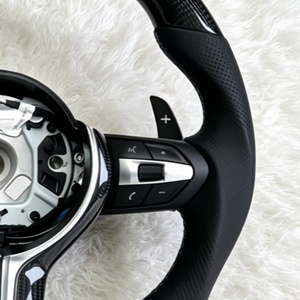 Volant en fibre de carbone pour BMW 1, 3, 5, 7 Series F10 F15 E70 X6 F16 E71 X1 E84 F20 F22 F30 F32 F36 F90 F40 F80 E70 E92 F34 F21 - Product Image 4