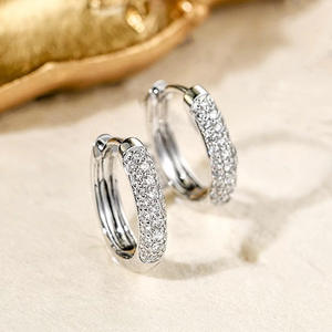 E4087 Orecchini a Cerchio in Oro Bianco, Gioielli Unisex Classici alla Moda, Diametro 12mm - Product Image 3