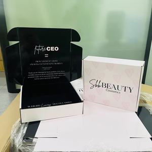 Scatole di Carta Ondulata Personalizzate per Imballaggio Prodotti, Confezioni Regalo in Nero e Rosa - Product Image 1
