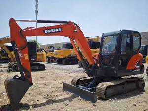 รถขุดตีนตะขาบ Doosan Dx60 มือสองคุณภาพสูง ได้รับการรับรองมาตรฐาน CE ขนาด 6 ตัน ระบบไฮดรอลิก เกรด Tier 3 สำหรับเครื่องยนต์ - Product Image 4