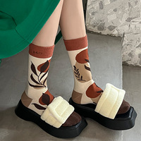 Chaussettes courtes chaudes personnalisées pour femmes, collection automne-hiver, avec options de design pour le corps et le bordure, pour usage quotidien