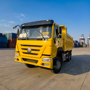 รถบรรทุกซิโนทรัค ฮาวเวอร์ 6x4 เครื่องยนต์ดีเซล เกียร์ธรรมดา รถบรรทุกหนักสำหรับงานวิศวกรรม  มีจำหน่ายในสต็อก - Product Image 1