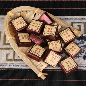 Té Pu'er de Árbol Antiguo, Aroma Intenso, Ladrillo Aromático Pegajoso, Aroma a Arroz Glutinoso, Ladrillo Pequeño, Venta al por Mayor - Product Image 1