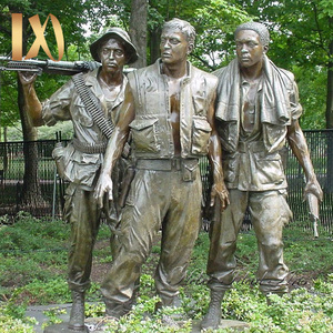 Statue de <span class=keywords><strong>soldat</strong></span> en bronze avec casque, fusil et <span class=keywords><strong>bottes</strong></span>, sculpture commémorative militaire - Product Image 5