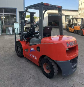 Chariot élévateur diesel HELI Heli 30 d'occasion, 3 tonnes, 1,5 mètre, avec garantie d'un an et pneus pleins - Product Image 6