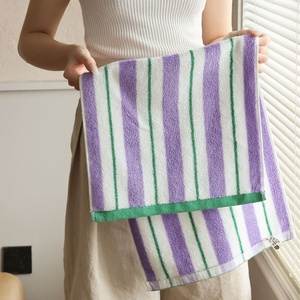 Nouvelle <span class=keywords><strong>série</strong></span> de serviettes en coton peigné rayées, 100% coton, tissage uni haute densité, doux pour la peau, absorbant - Product Image 3