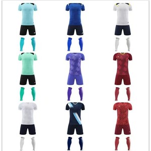 Maillots de football hautement personnalisés. Nous prenons en charge les commandes que nos concurrents n'osent pas prendre en charge. Contactez-nous pour plus d'informations. - Product Image 6