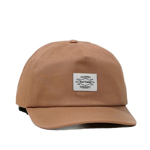 Gorra de 5 Paneles con Visera Ligeramente Curvada, Logotipo Personalizado, Visera Plana, Cierre a Presión, Parche Tejido de Algodón - Product Image 4