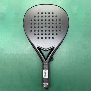 Pala de Pádel de Carbono Personalizada con Empuñadura y Color a Medida para el Mercado Estadounidense - Product Image 3