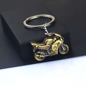 Portachiavi Moto 3D in Metallo All'ingrosso, Modello Realistico in Lega di Zinco, per Regali per Motociclisti e Souvenir da Corsa - Product Image 6