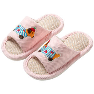 Nouveau Design Claquettes <span class=keywords><strong>en</strong></span> PVC pour Enfants Chaussons d'Intérieur à Bout Ouvert avec Assurance Qualité - Product Image 4