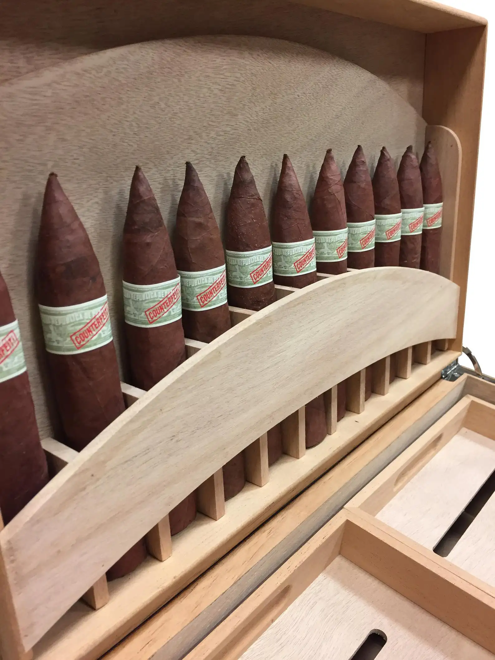 Cigarren-Humidor mit individuellem Holz-Glanz für Cohiba zigarren Humidor grün rechteckige Zigarrenbox Zubehör Aufbewahrung