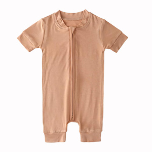 Tutina in bambù con pagliaccetto in bambù a manica corta personalizzata per bambini - Product Image 3