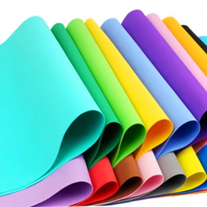 Rouleau <span class=keywords><strong>de</strong></span> mousse EVA multi-spécifications et couleurs, service <span class=keywords><strong>de</strong></span> découpe et d'impression sur mesure, matériau EVA souple et non toxique pour l'artisanat des enfants - Product Image 2