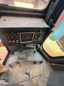 En stock CATD6R Dozer Calidad Equipo usado con precio competitivo Gran valor Entrega inmediata Caja de cambios como componente central - Product Image 4