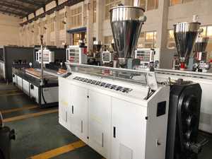 Machine d'extrusion de profil en <span class=keywords><strong>PVC</strong></span>, plastique, upc, pour fabrication de chaîne de tuyau - Product Image 6