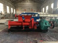 Extrusora de corte de alambre de arcilla cocida multifuncional de exportación superventas, máquina formadora de ladrillos de procesamiento de arcilla húmeda grande