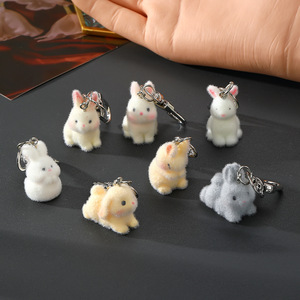 Porte-clés, sacs, pendentifs, accessoires, cadeaux, porte-clés en résine floquée transfrontalière, animaux mignons, <span class=keywords><strong>petits</strong></span> lapins faits à la main - Product Image 1