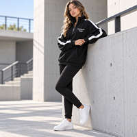 Ensemble de survêtement 2 pièces personnalisé pour femme avec rayures contrastées, sweat-shirt à col montant et fermeture éclair partielle, pantalon de jogging doux pour un look décontracté quotidien et urbain