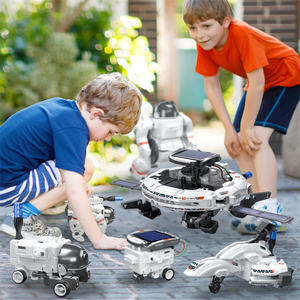 DIY merakit 6 In <span class=keywords><strong>1</strong></span> ruang armada Robot cerdas mainan pembelajaran dapat diisi ulang Kit Sains Robot surya untuk anak-anak - Product Image 3
