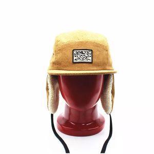 Patch tissé en velours côtelé à 5 panneaux avec chapeaux Snapback d'<span class=keywords><strong>hiver</strong></span> à rabat d'oreille en gros - Product Image 2