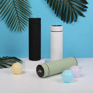 Bouteille d'eau intelligente en gros pour cadeaux d'affaires, avec affichage numérique, tasse thermique, rappel de température, thermos sous vide avec écran - Product Image 2