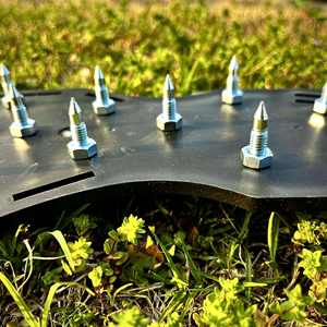 Chaussures d'aérateur de pelouse avec deux sangles sur le cou-de-pied pour aérer efficacement le sol de la pelouse, outil d'aérateur de pelouse taille unique - Product Image 5